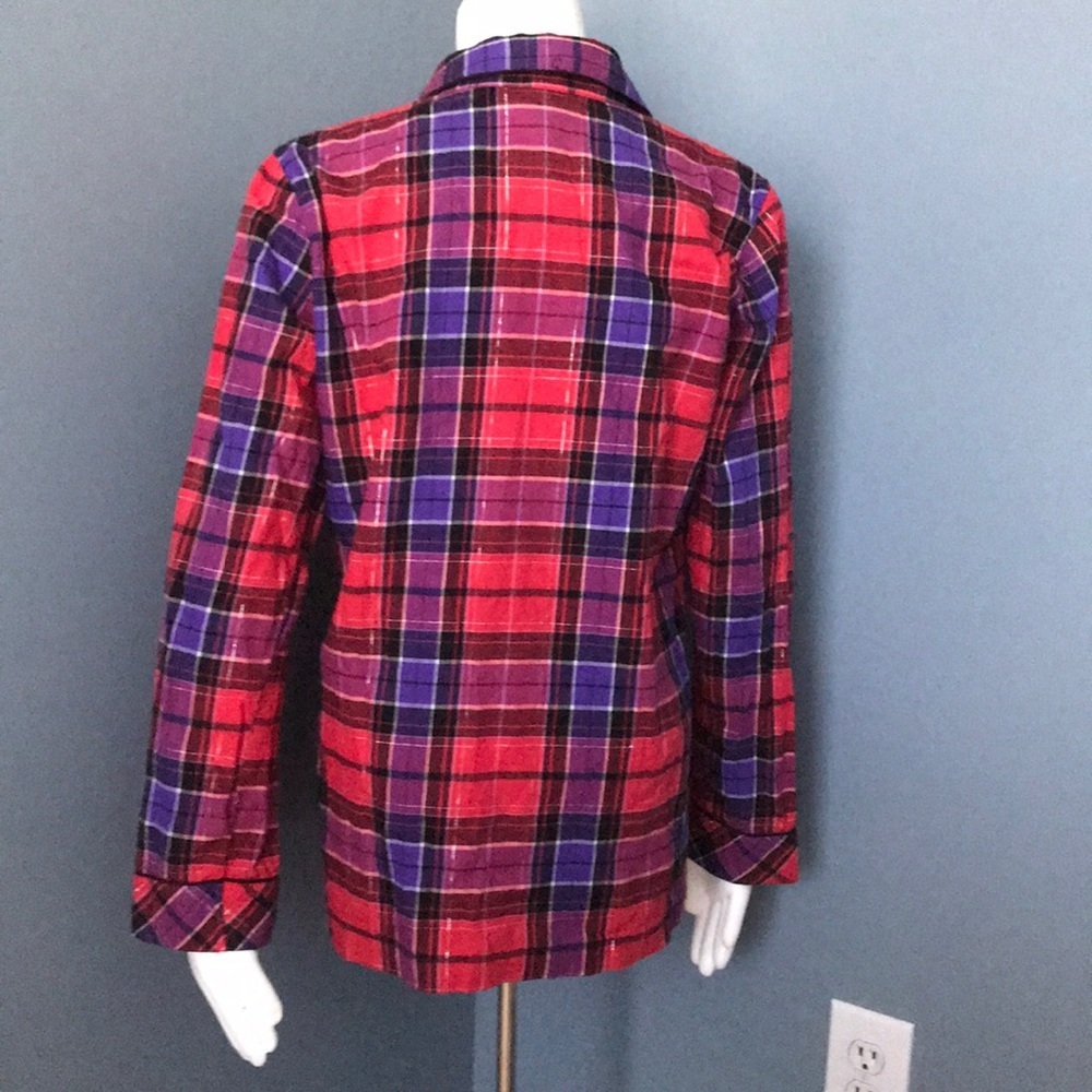 Victoria’s Secret Red & Purple Pajama Top NEW - Picture 5 of 5